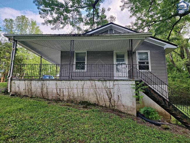 Photo - 748 Steakley Dr