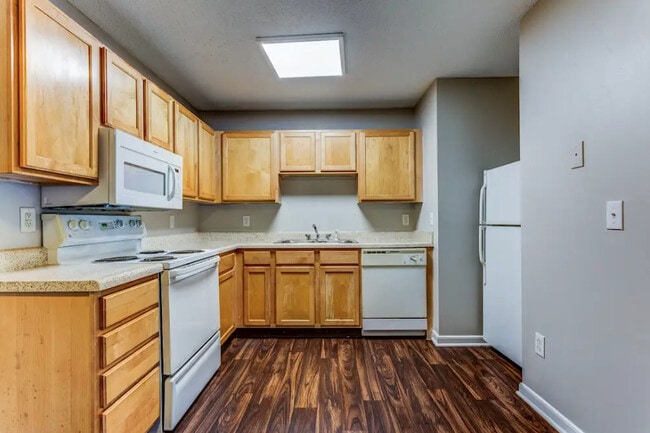 2 BR, 2BA - 1060SF Kitchen - Grand Summit