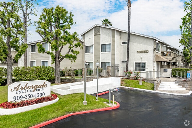 Entrance/Leasing Office