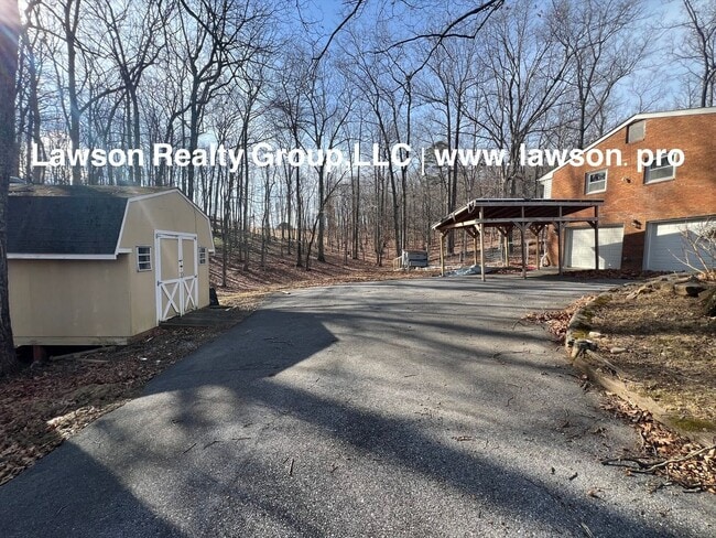 Photo - Peaceful Retreat with Outdoor Space-Botetourt County