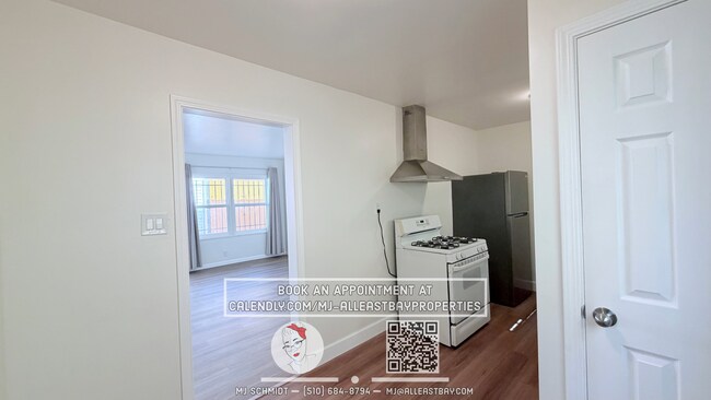 Photo - Remodeled 2 bedroom includes 1 parking spot Unidad D