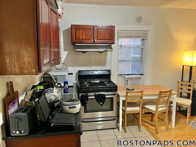 Photo - 3 Warwick St Unit 2