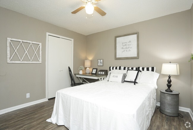 Arbor Place Apartments