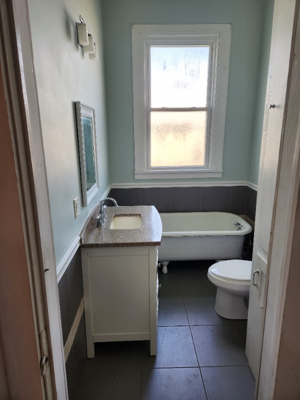 Photo - 136 E Washington St