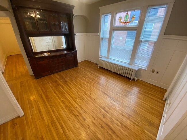 Photo - 2115 3rd Ave