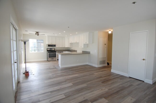 Photo - 142 W Marquita Unit #A