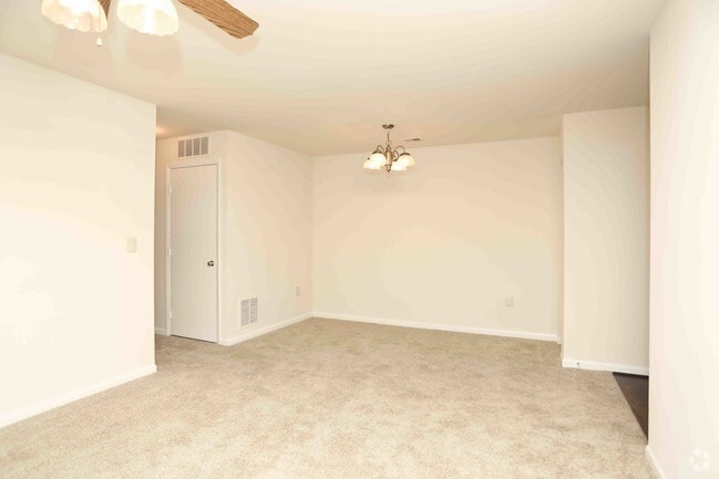 3HAB, 2BA - 1.185 ft² - Woodbridge Station