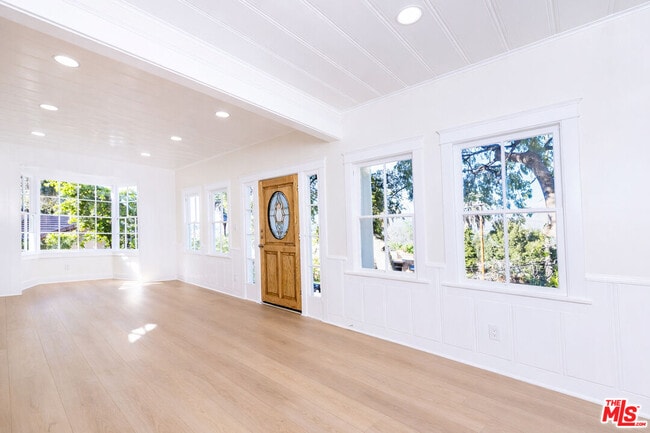 Photo - 1205 Oak Hill Ave