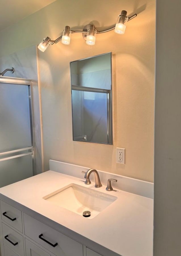 Photo - ADORABLE Arden Arcade 2/1 + Bonus Room!  (Please reference entire ad for viewings)