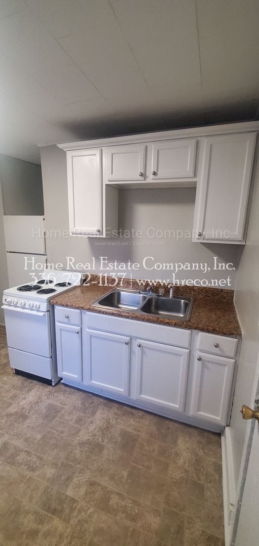 Photo - 2712 Ludwig St