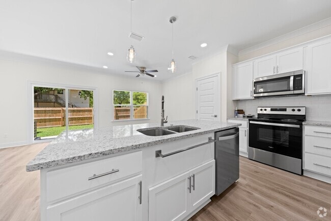 Building Photo - Bayou View Rental