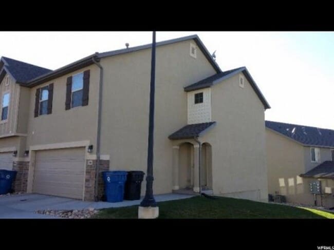 Photo - 1193 Dragonfly Ln