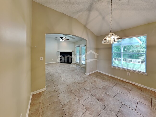 Photo - 2903 Brittany Bluff Dr