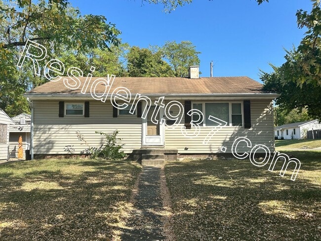 Building Photo - 3 Bed 1 Bath Home in Miamisburg
