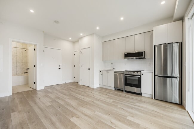 Photo - 45497-45497 Campus Dr