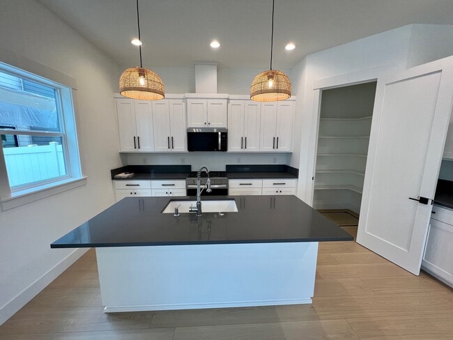 Photo - 317 Talons Dr