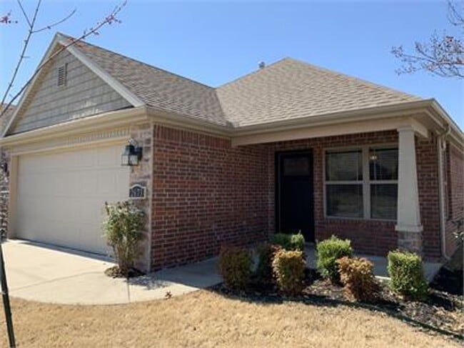 Building Photo - Fabulously Cozy Home