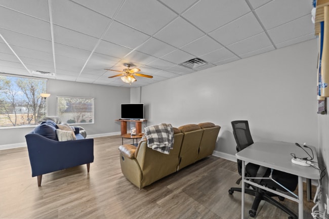 Photo - 1620 Martin Luther King Jr Ave S Unidad 202