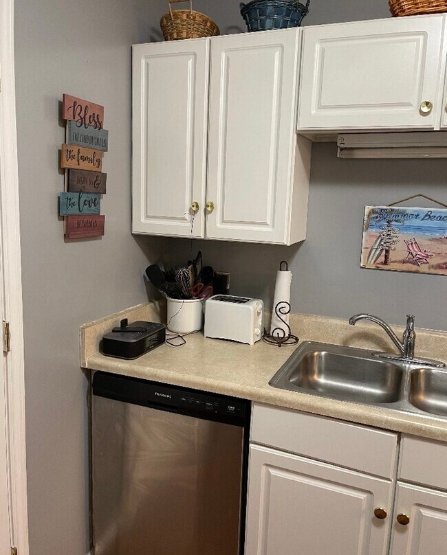 Photo - 3133 S Cashua Dr Unit A9