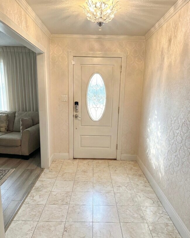 Photo - 20254 Meadowlark Dr