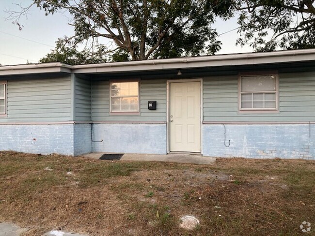 Building Photo - Biloxi 2 Bedroom Rental