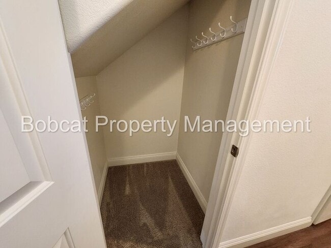 Photo - 1234 Saltern Dr