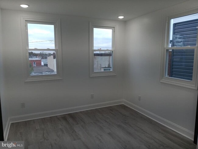 Photo - 3355 N 2nd St