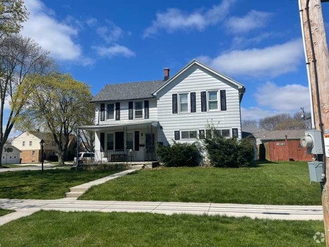 Building Photo - 2504 N 10th St Rental