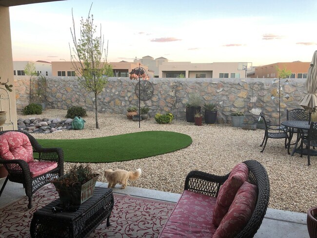 Photo - Gorgeous 4 bedroom home in Del Prado