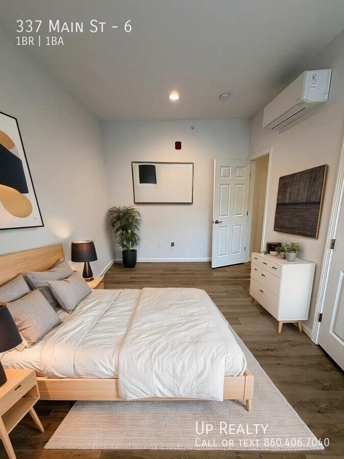 Photo - 337 Main St Unit 6