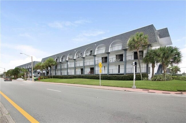 Photo - 4013 N Ocean Dr Unit 306