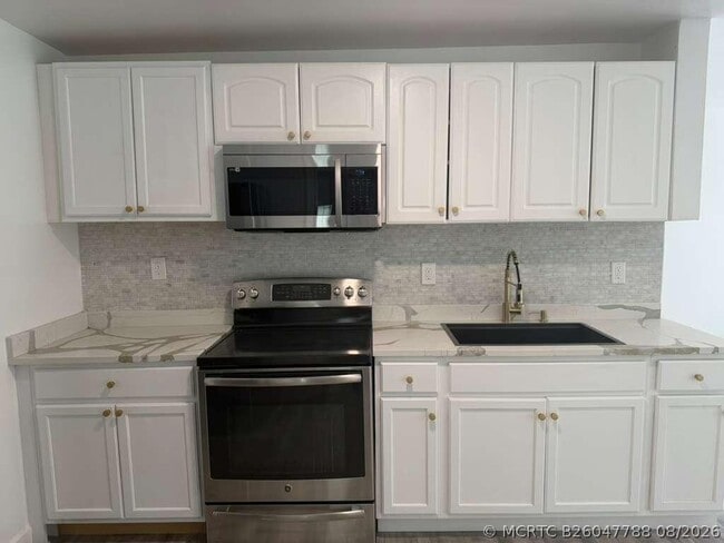 Photo - 2620 NE 7th Terrace