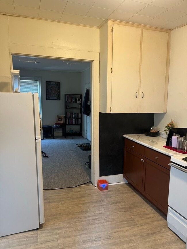 Photo - 412 N Linn St Unidad 412-02