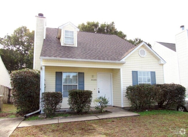 Building Photo - 7033 Weatherwood Dr Rental