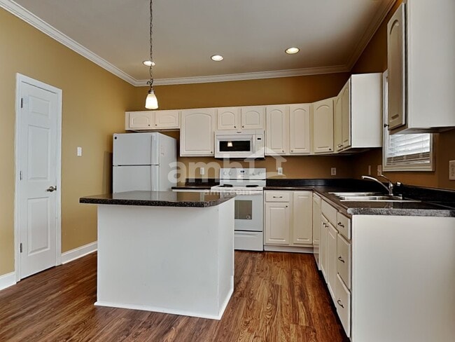 Photo - 7027 Legend Oaks Ln