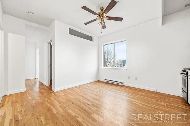 Photo - Noll Street Unit 5F