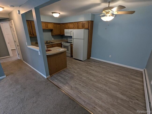 Photo - 6194 Richards Dr