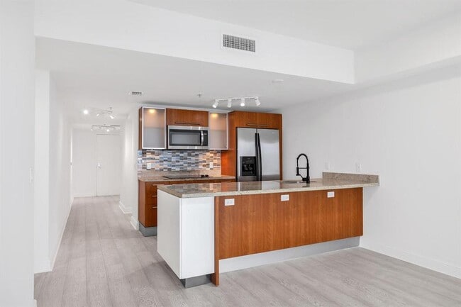 Photo - 185 SW 7th St Unit 2803