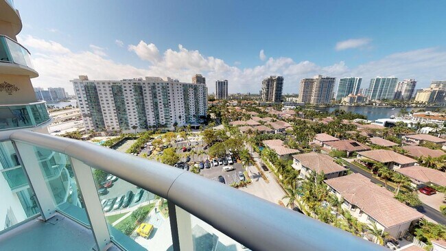 Photo - 19370 Collins Ave Unit 1422