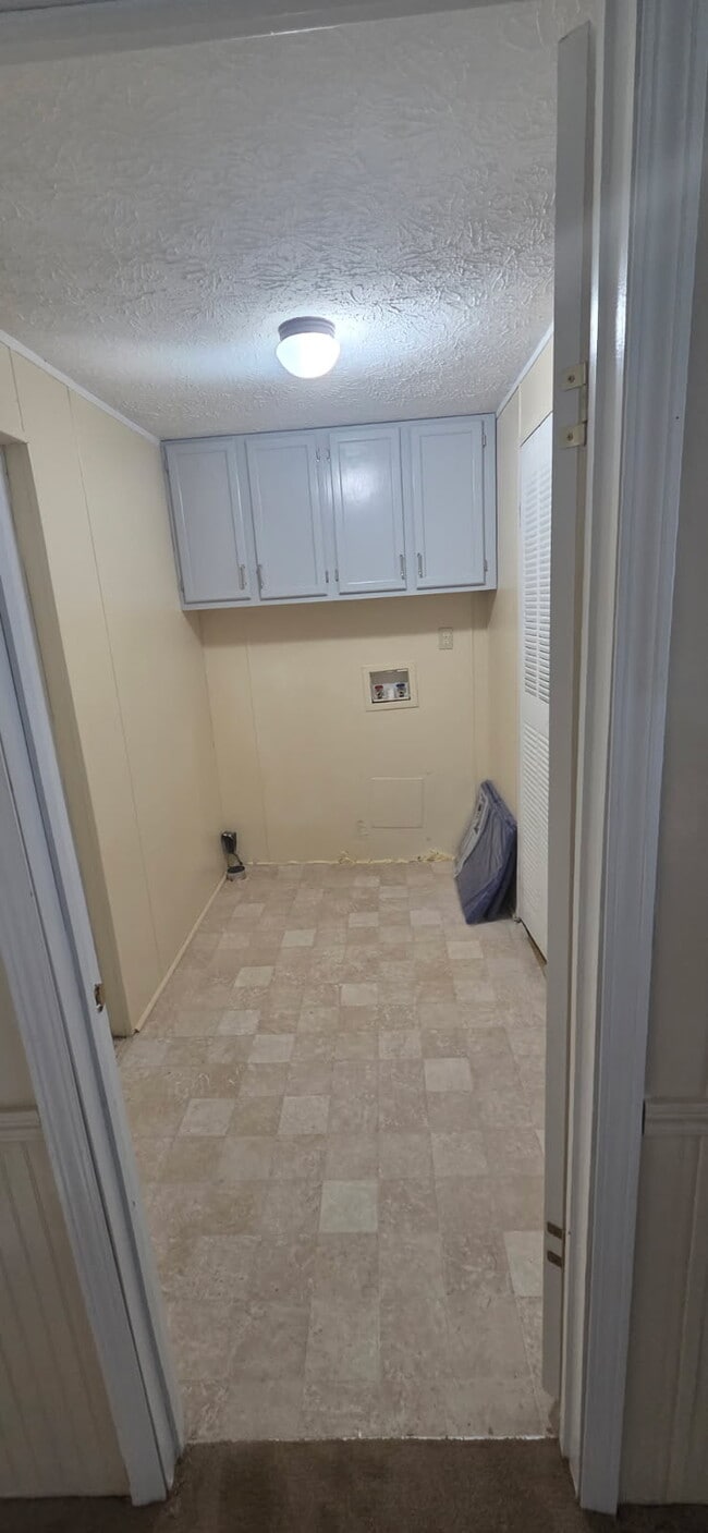 121 Edwards St