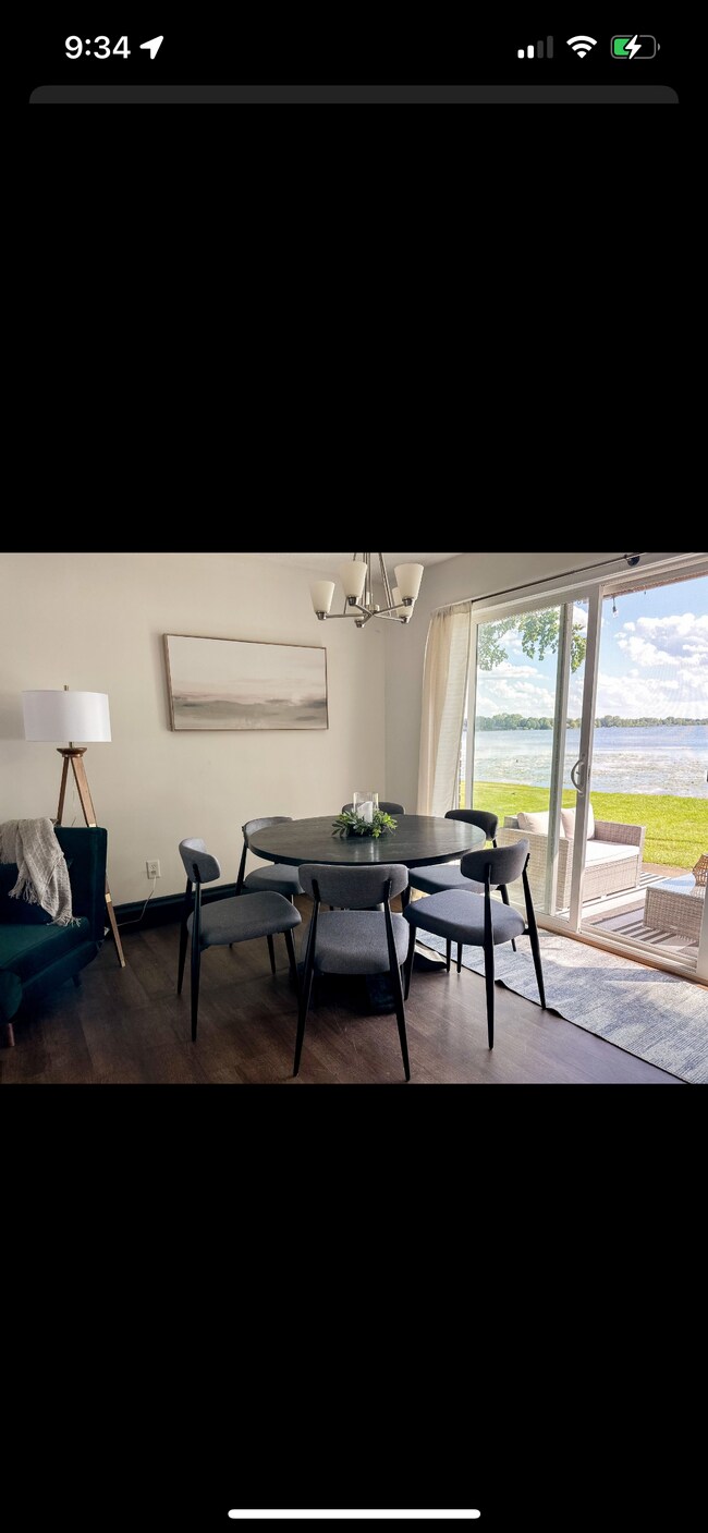 Photo - 497 Island Rd