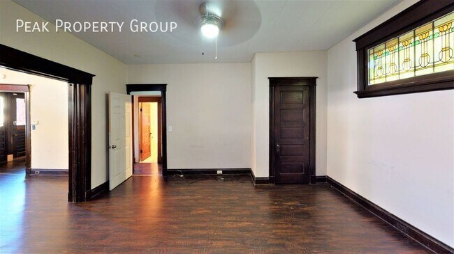 Photo - 2354 Stratford Ave