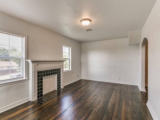 Photo - 1501 NE Grand Blvd