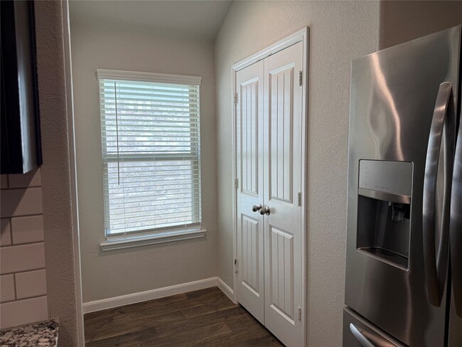 Photo - 3310 Sumac Dr