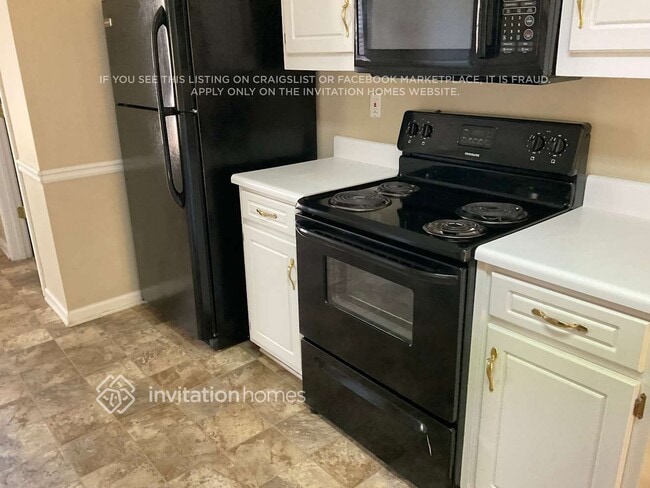 Photo - 875 Wilmont Ct