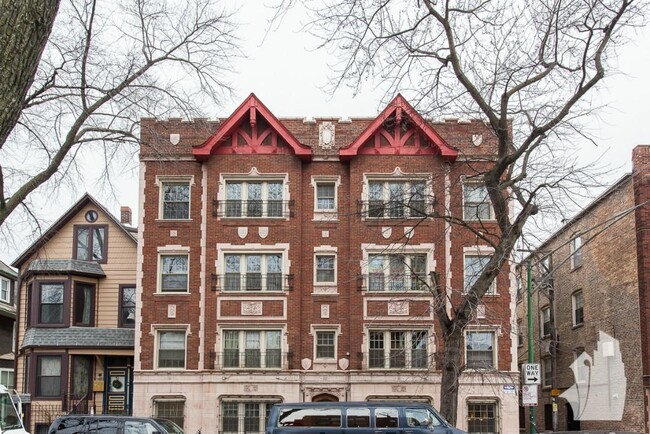 Building Photo - 2536 N Sawyer Ave Rental
