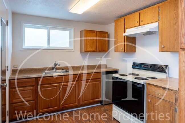 Photo - 518 SE 12th St Unit 518 SE 12th St,  B