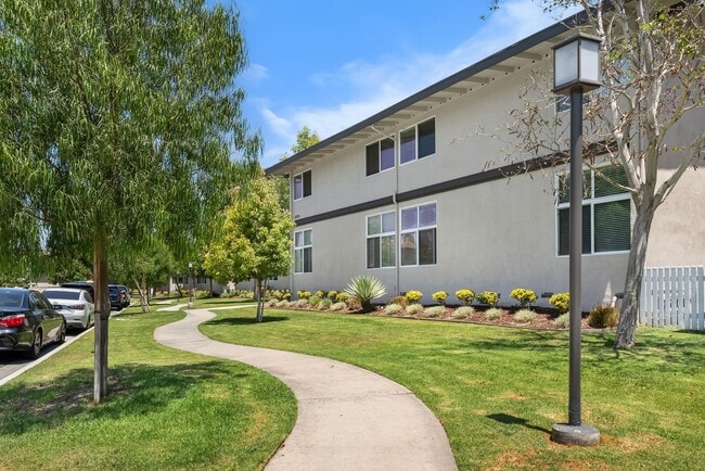 Park Del Amo Apartments