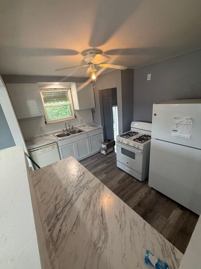 Photo - Charming 3 bedroom brick bungalow