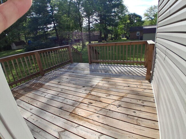 821 Belle Dr
